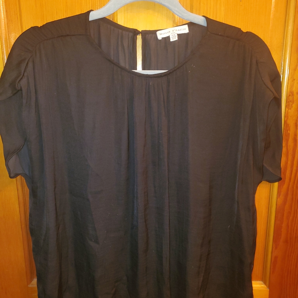 Anthroplogie Elegant Black Silky Blouse M Rouched Short Sleeve Keyhole Closure